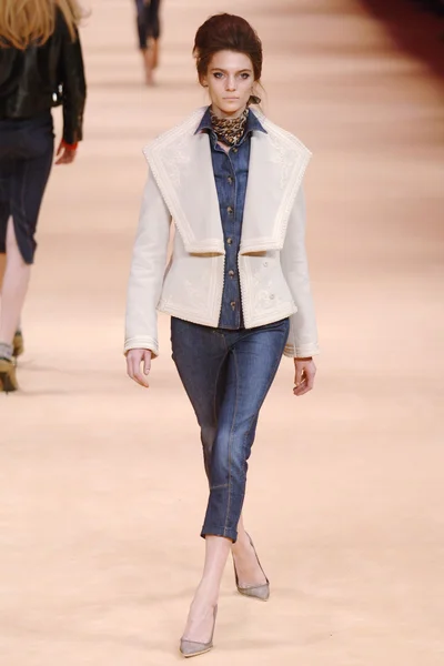 Look 33